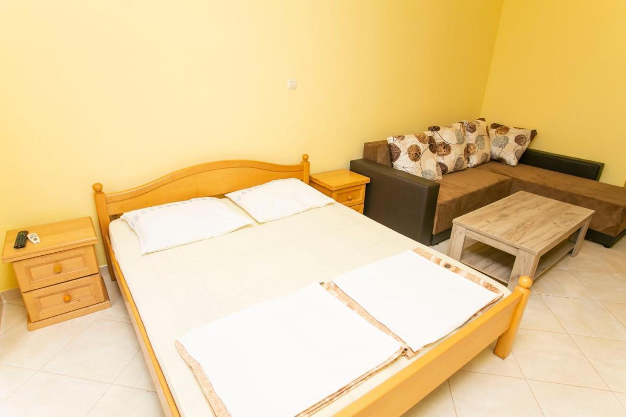 Casa Agata Lägenhet Ulcinj Exteriör bild